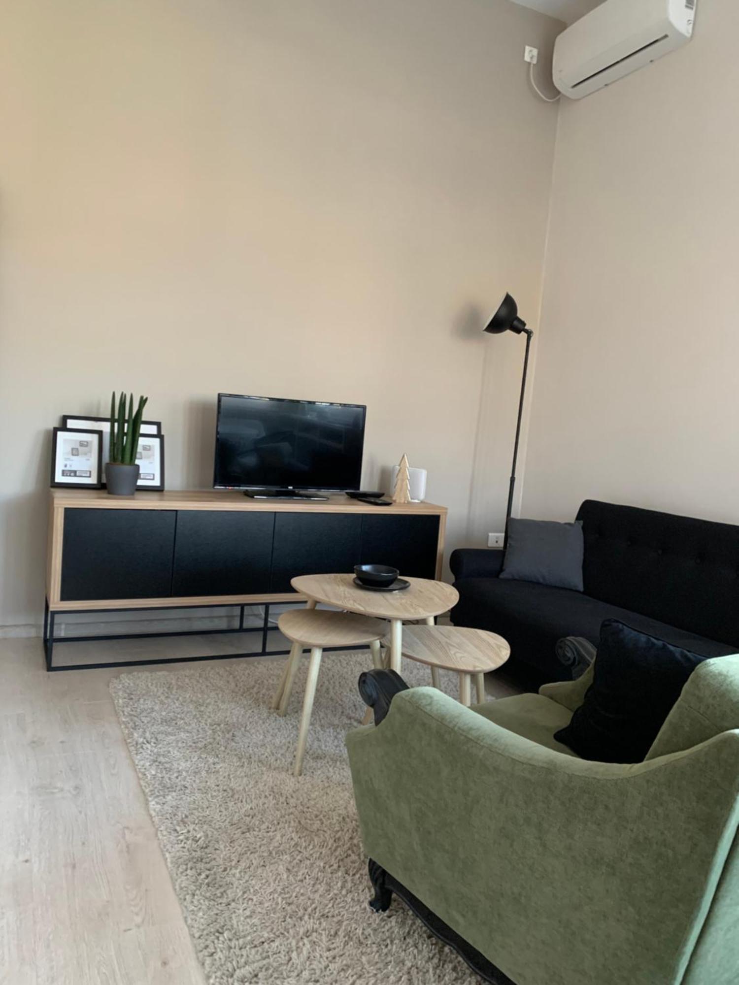 Studio Apartman Park Galerija Appartement Osijek Buitenkant foto